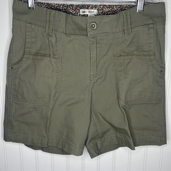 Lee Bermuda Shorts Size 8 - Picture 1 of 8